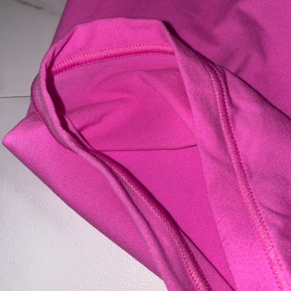 Skims shorts in orchid - Picture 6 of 7